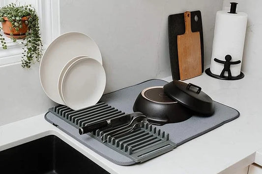 Dishes drying mat